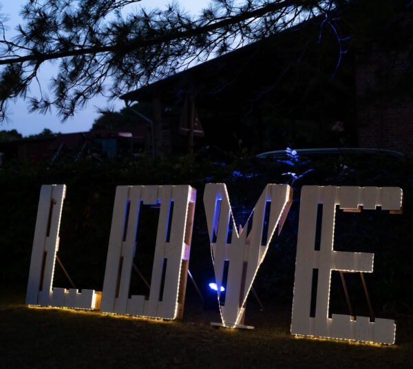 Love Buchstaben - Atelier Feingefühl - Hochzeitsdekoration und Eventstyling - Dekoverleih